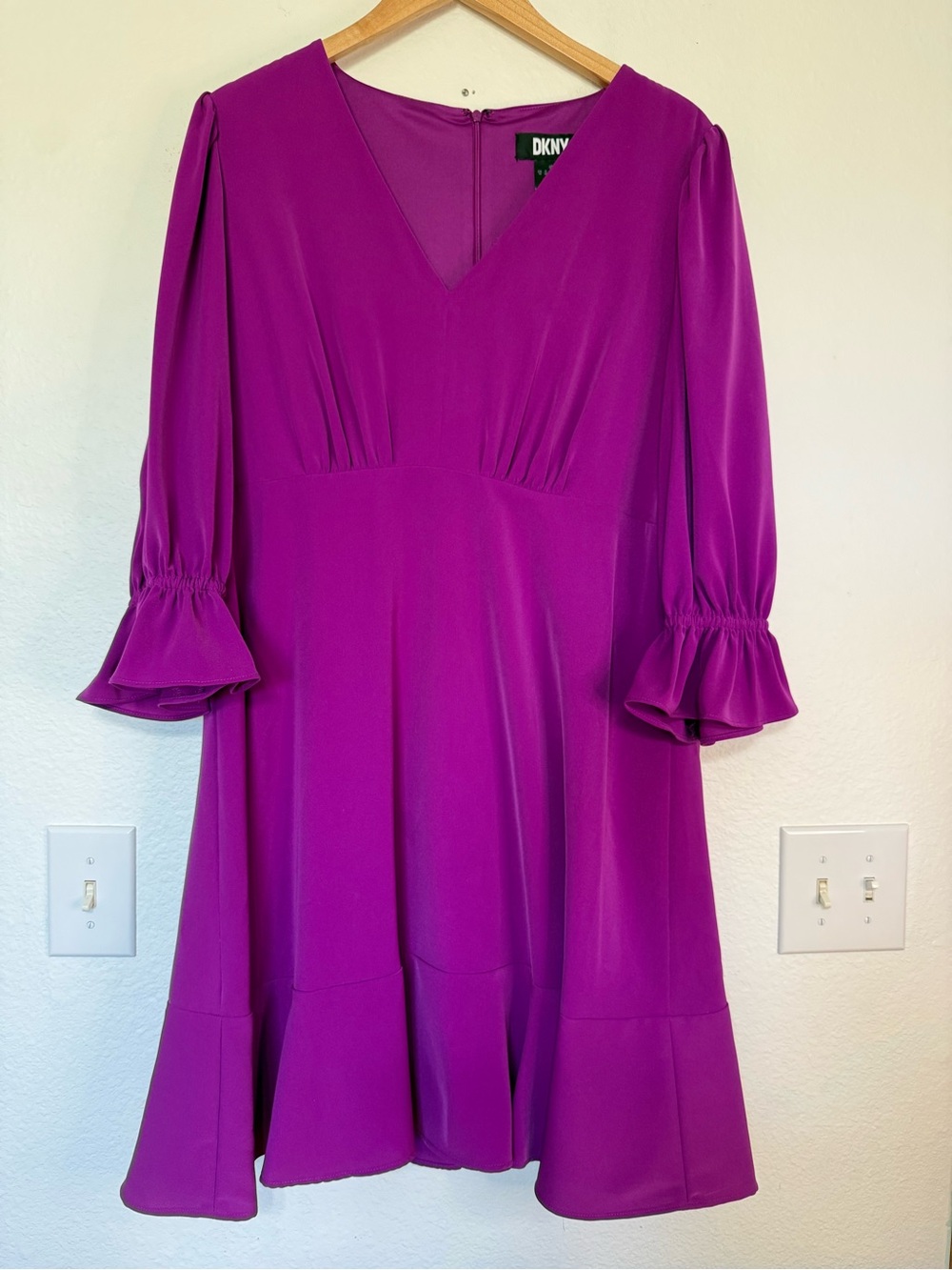 DKNY Empire Midi Dress 3/4 Ruffle Sleeves V-neck Magenta A-line Women’s Size 16